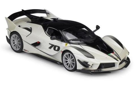 Ferrari FXX-K Evo 1:18 BBURAGO