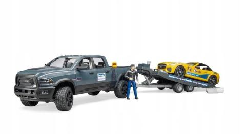 Auto Dodge RAM 2500 Power Wagon z lawetą i autem